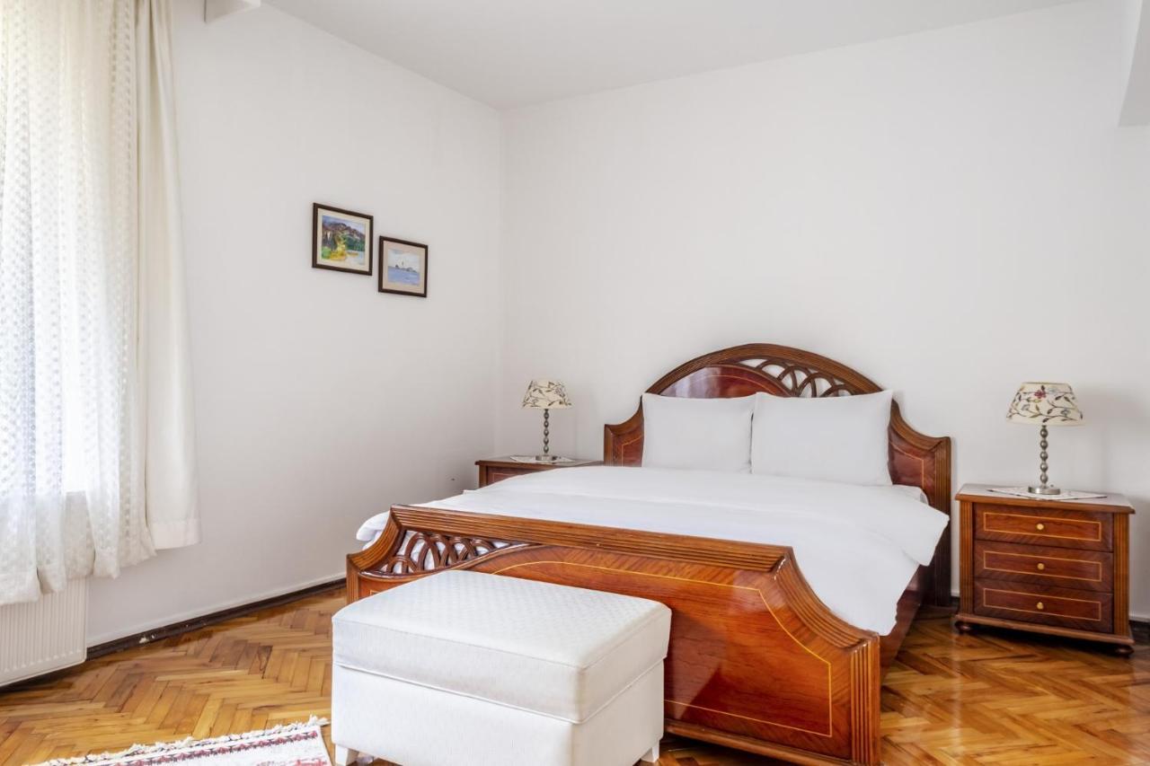 Flat With Balcony Near Zorlu Center Apartament *