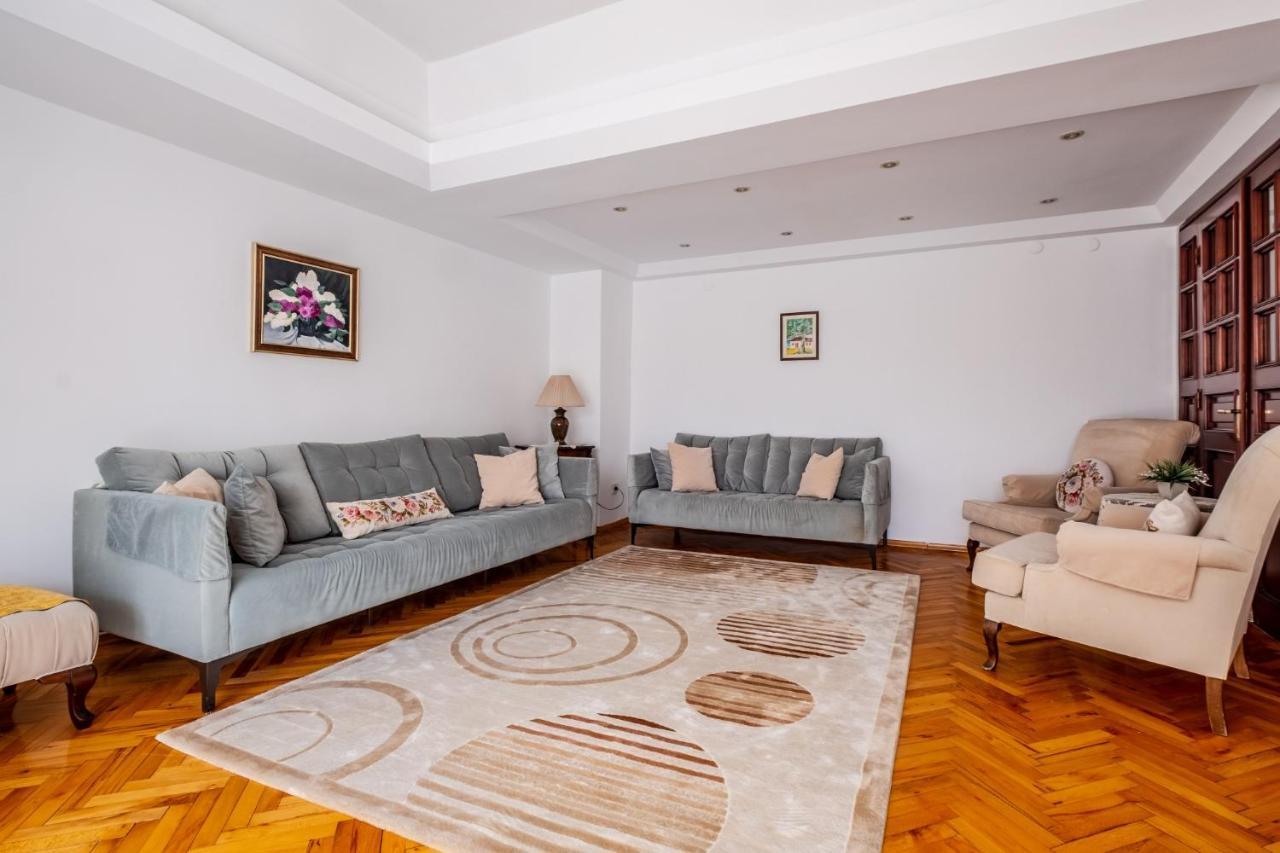 Apartament Flat With Balcony Near Zorlu Center
